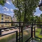 Walecznych 47 By Homeprime Apartamento