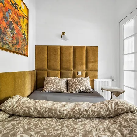 Saska Kepa Apartment ורשה