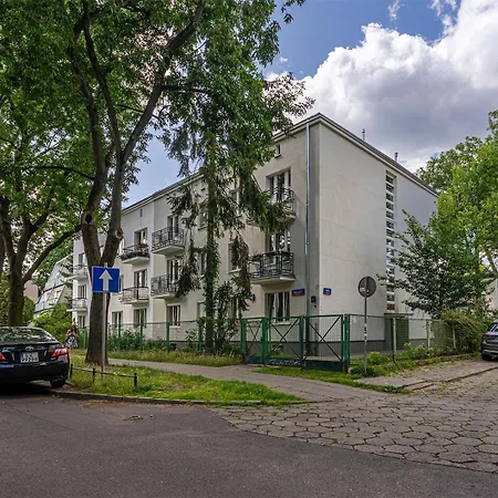 Saska Kepa Apartment